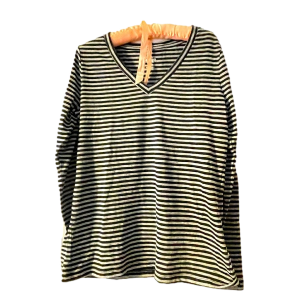 Missimo L V neck long sleeved t shirt